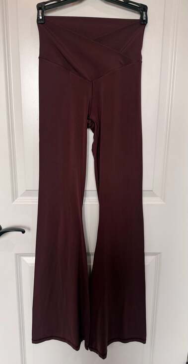 OFFLINE by Aerie Pants - OFFLINE by Aerie Real Me Hi-Rise Crossover Flare Leggings Size M